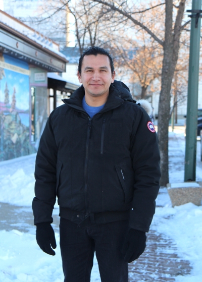 NDP Leader Wab Kinew stops in Boissevain to chat health care