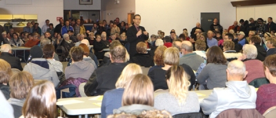 Full house discuss health care future