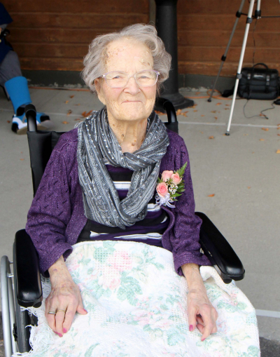 WWII Veteran celebrates 100th birthday